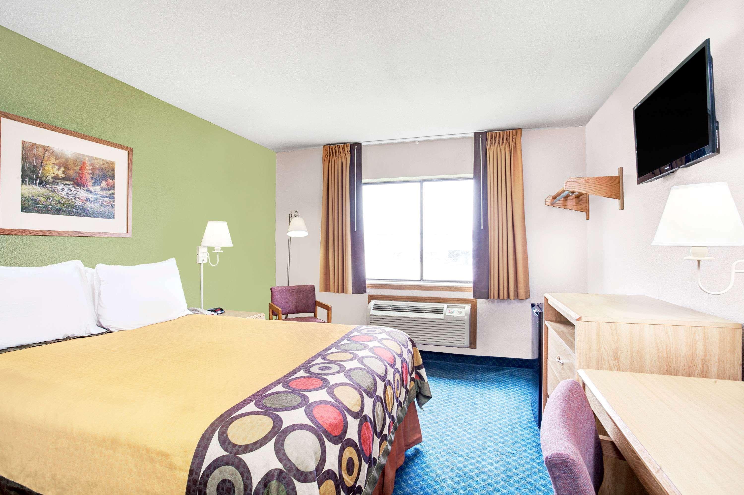 Super 8 By Wyndham West Memphis Hotel Eksteriør billede