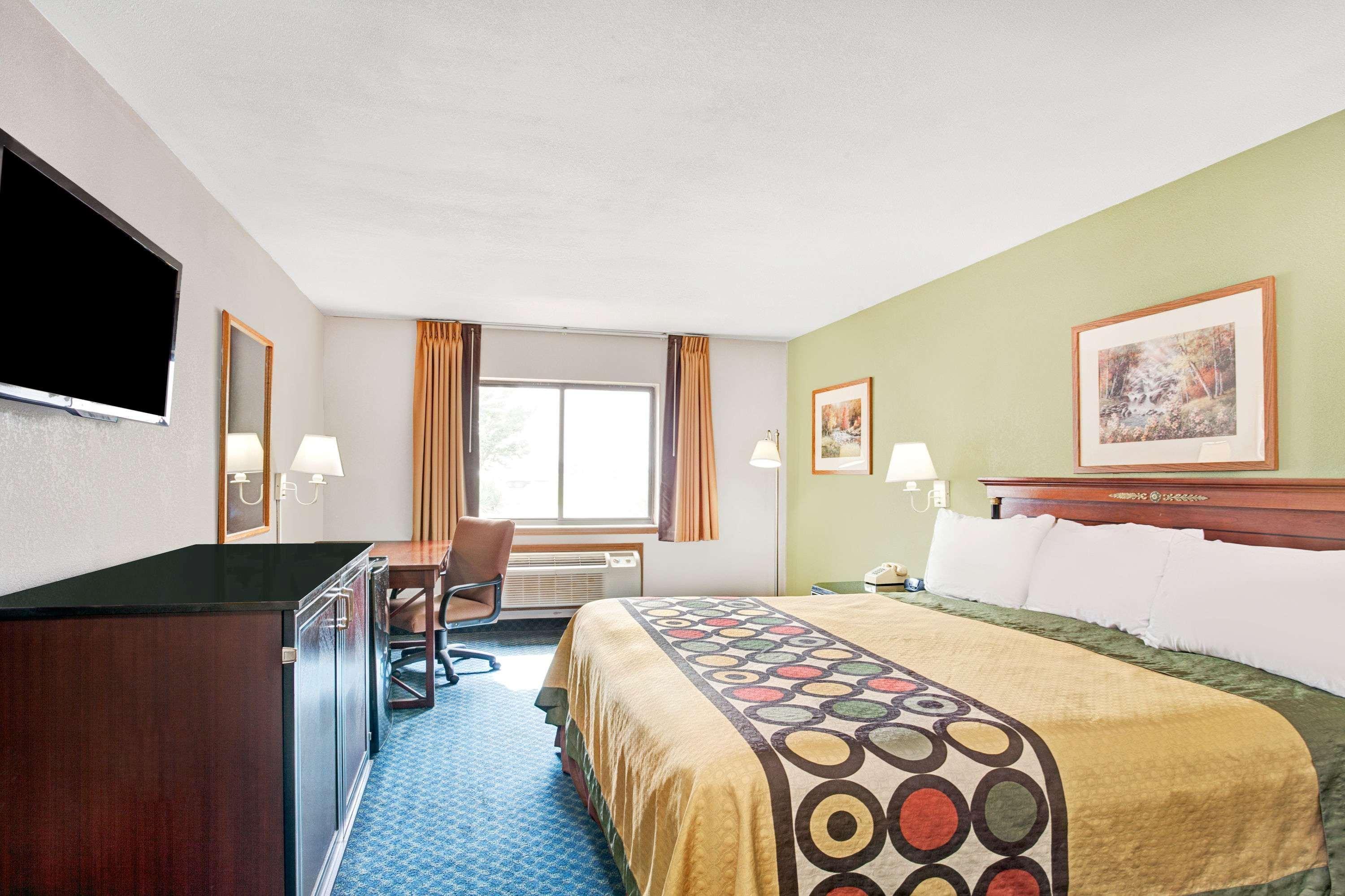 Super 8 By Wyndham West Memphis Hotel Eksteriør billede