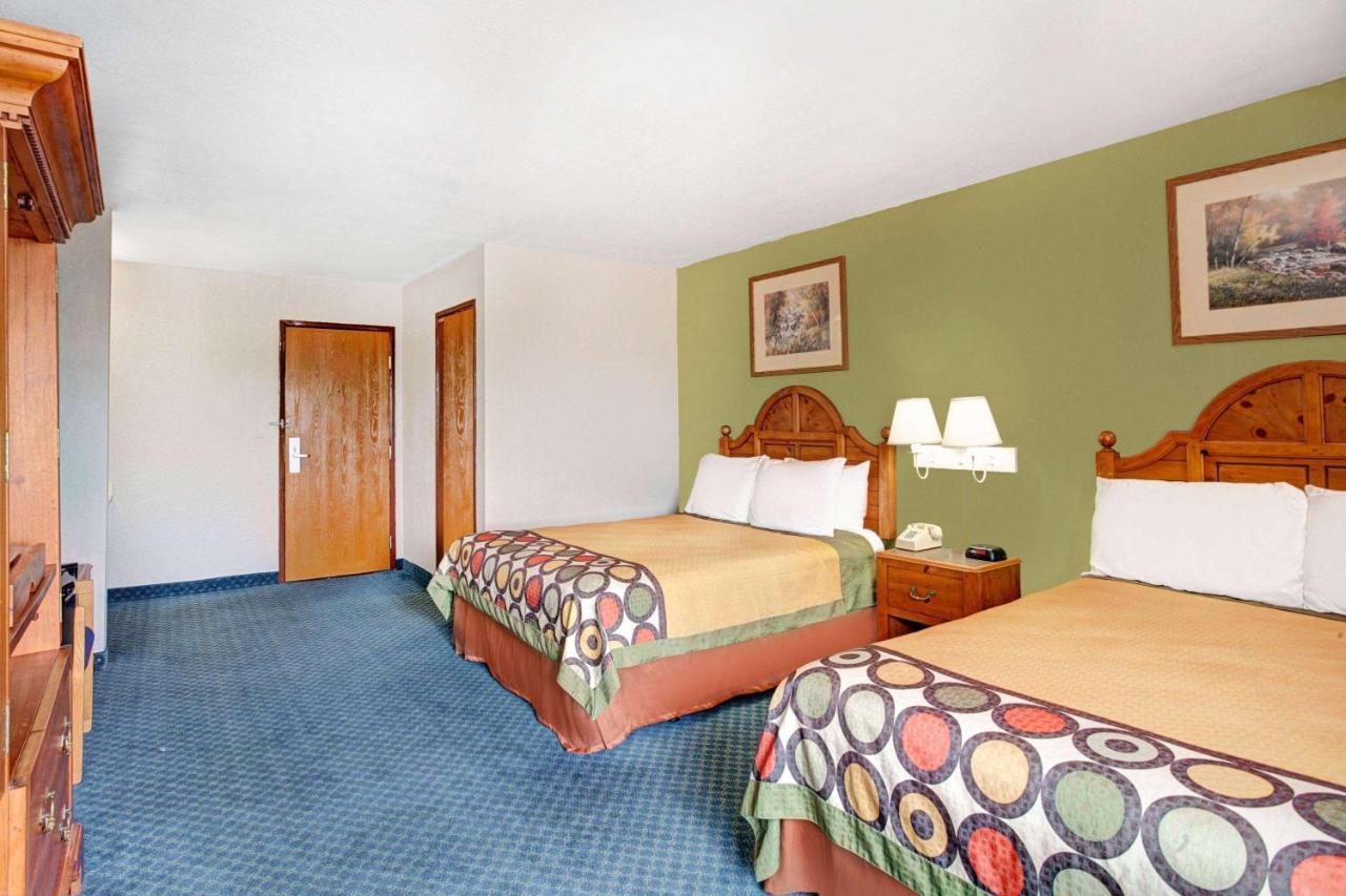 Super 8 By Wyndham West Memphis Hotel Eksteriør billede